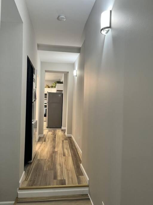 Appartamento Breeze On Monmouth Newport Esterno foto
