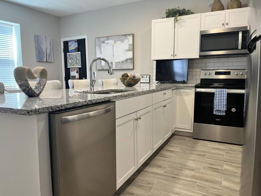 Appartamento Breeze On Monmouth Newport Esterno foto
